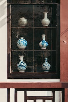  热门赛道估值承压，公募转向低估值稳健标的；阿尔法策略渐成主流。 股票财经 热门赛道估值承压，公募转向低估值稳健标的；阿尔法策略渐成主流。 股票财经