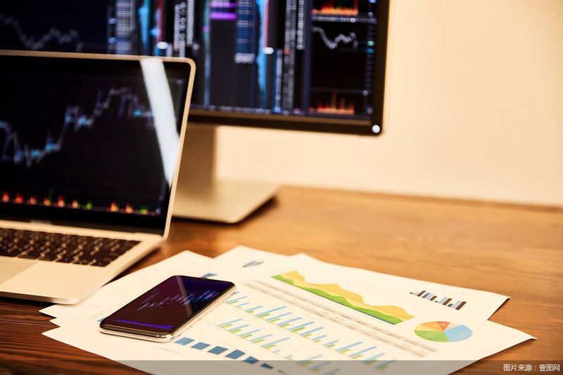  湖南本土寿险机构面临治理挑战；财信吉祥人寿高管频繁调整，经营压力持续显现。 股票财经 湖南本土寿险机构面临治理挑战；财信吉祥人寿高管频繁调整，经营压力持续显现。 股票财经