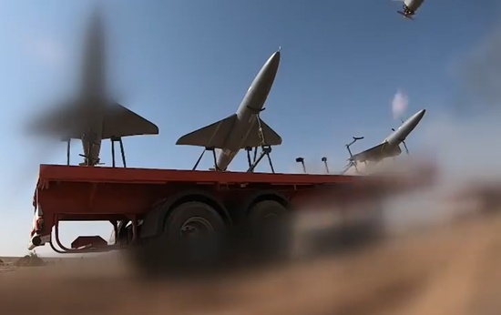  伊朗导弹精准命中，以色列防空警报频响；特朗普会晤军工领袖，武器产量将大幅增加。 新闻 伊朗导弹精准命中，以色列防空警报频响；特朗普会晤军工领袖，武器产量将大幅增加。 新闻