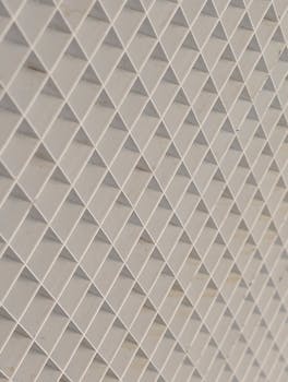  90后高净值力量涌现；资本市场活跃催生财富新格局；银行私行服务模式加速优化。 股票财经