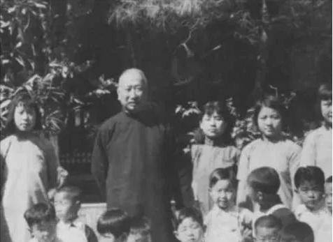  【深度复盘】从16岁逃婚到102岁守寡：一位民国女性的62年孤勇之路 影视小说