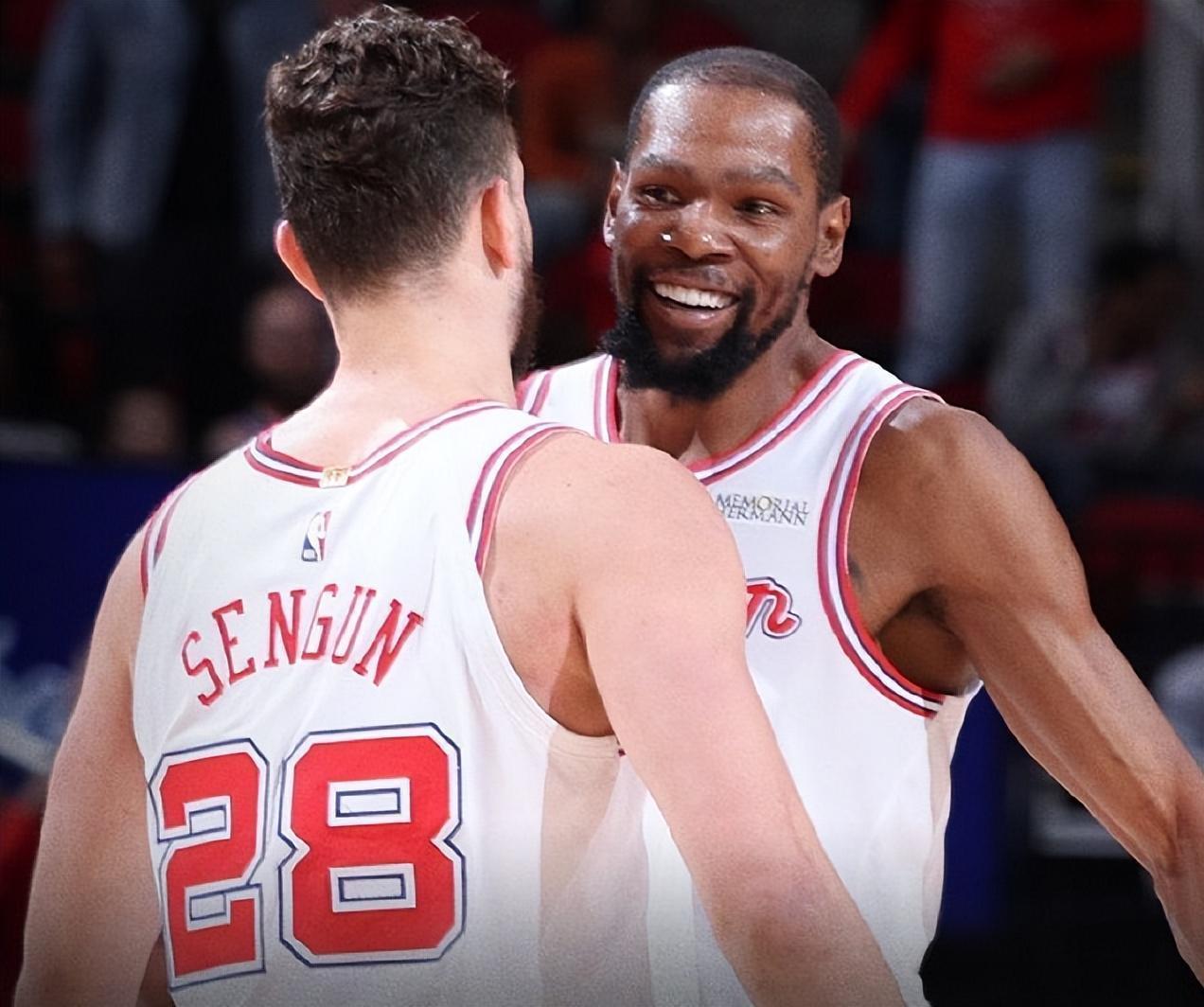  数据拆解：火箭六连胜背后的攻守密码与伪强本质 体育新闻